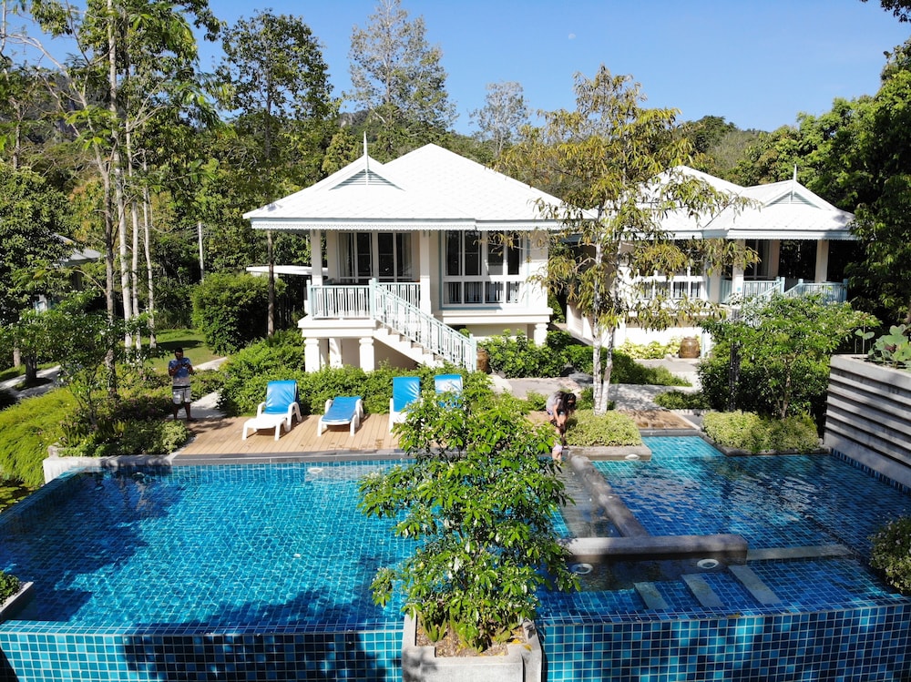 Na Sook Resort 8/50