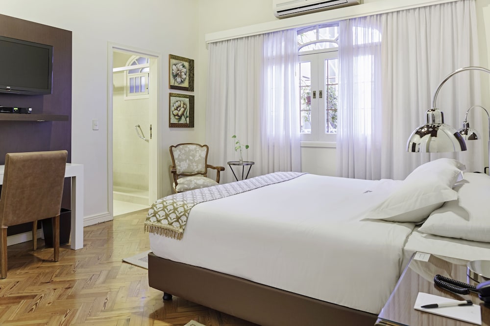 LAS LOMAS CASA HOTEL 18/75