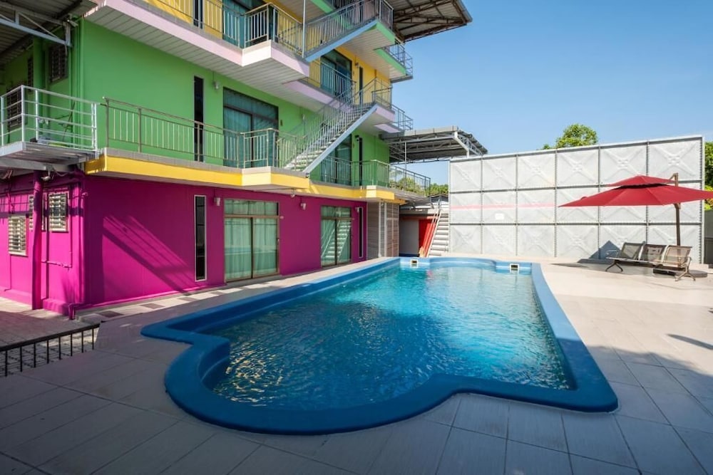 Bahagia Villa 8/38