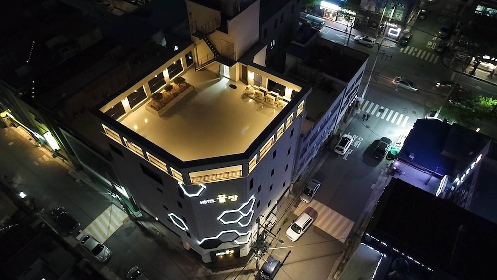 Hotel Ggulzam 2/50