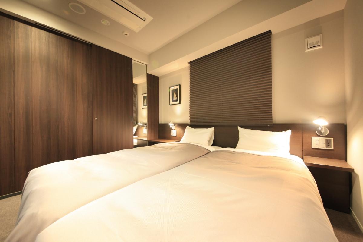 Hollywood, Twin Beds