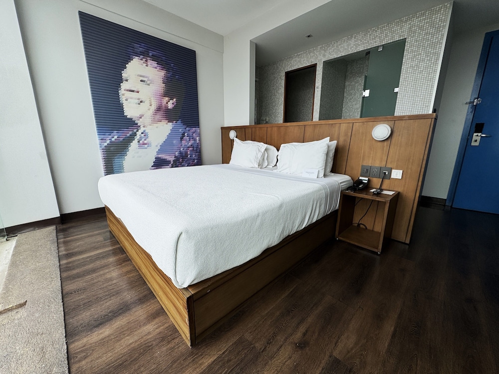 غرفة ديلوكس بسرير كينج بشرفة، Ikonik Hotel Puebla 3/10