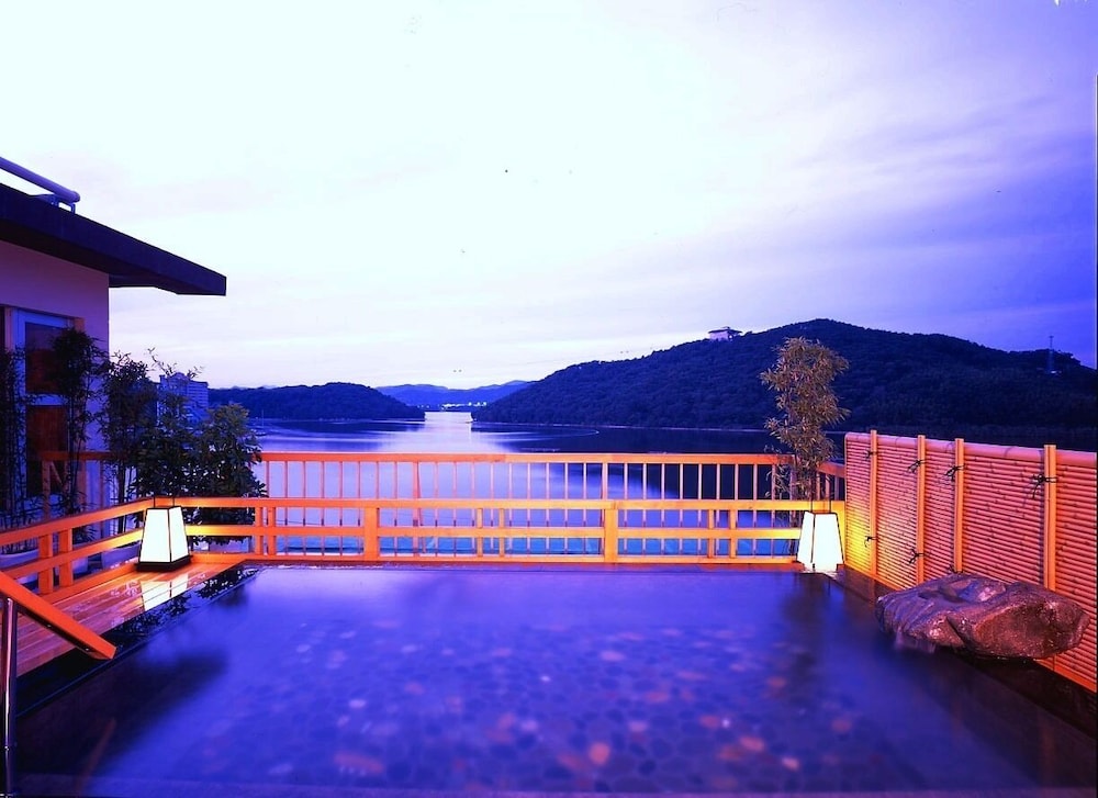 Hotel Kikusuitei 26/28