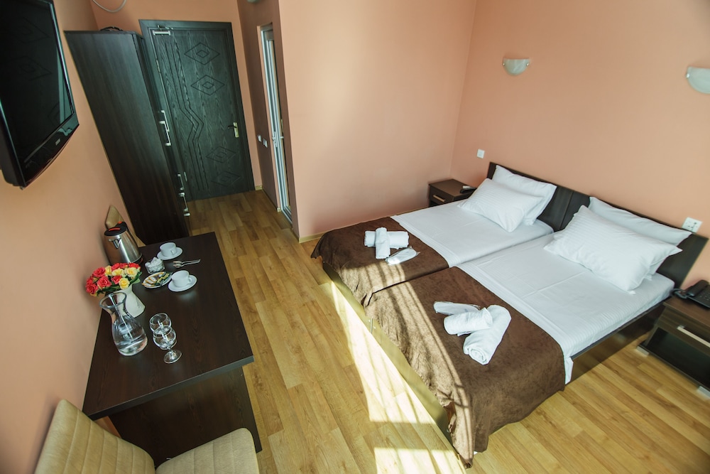 Hotel Egrisi 13/37