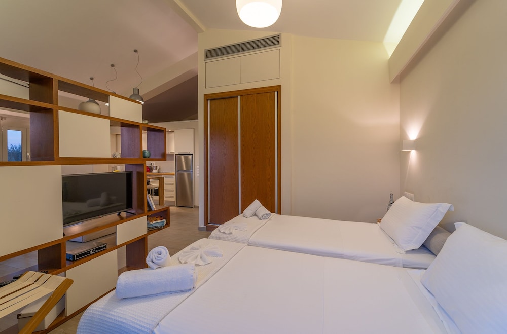 Abelia Luxurious Villas 4/23
