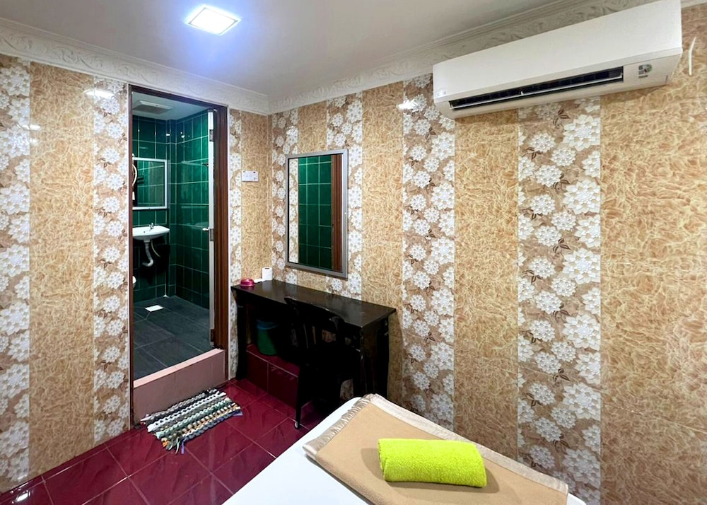 New Wave Hotel Melawati 49/50
