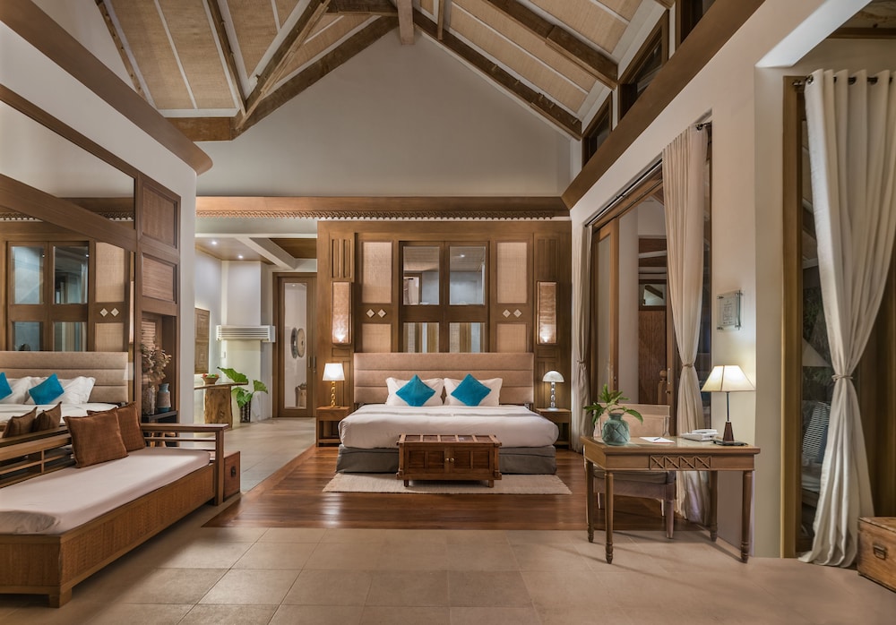 Vivere Azure Hotel 6/79