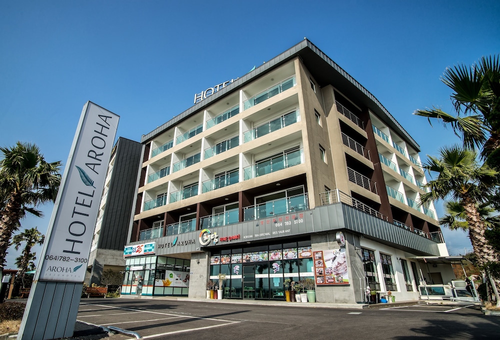 Hotel Aroha 4/47