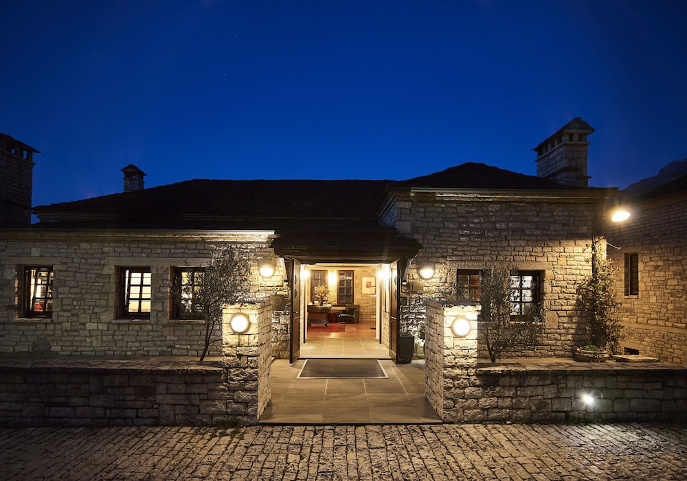 Aristi Mountain Resort Hotel And Spa 4/69