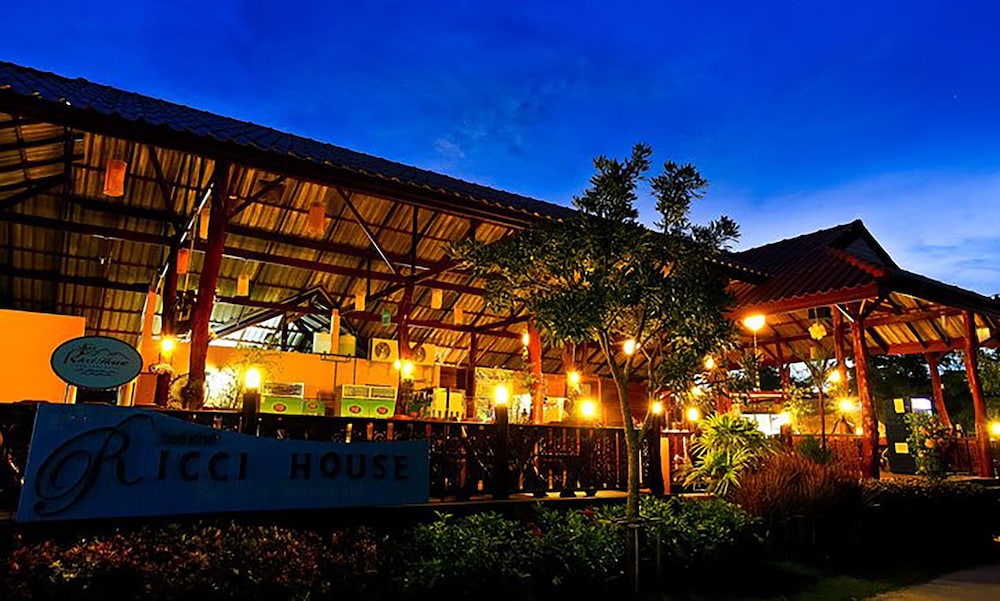 Ricci House Resort 8/73