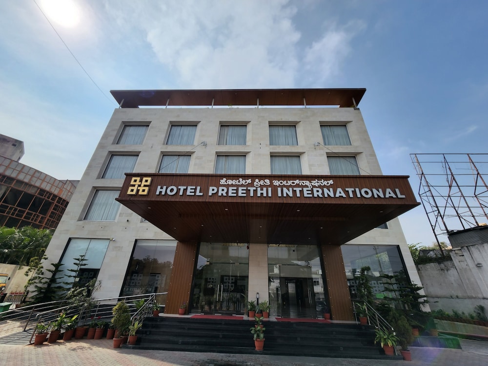Hotel Preethi International 1/50