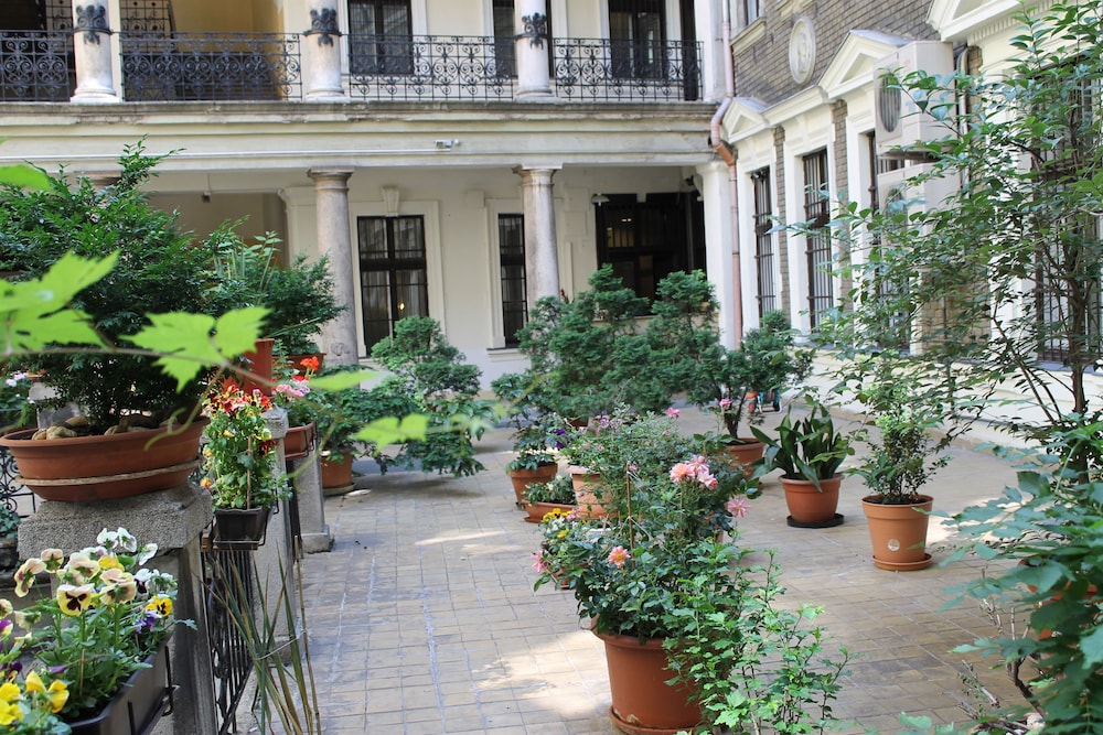 Omega Guesthouse Budapest 6/50