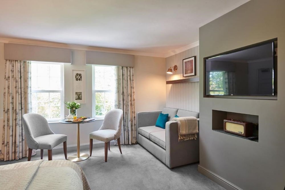 Burnham Beeches Hotel 27/41