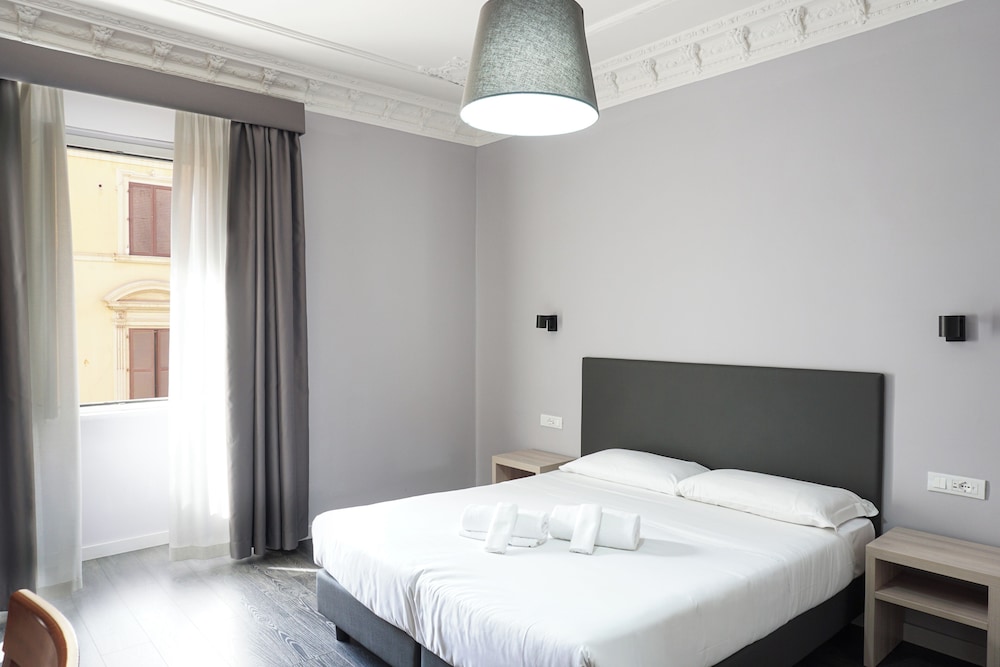 SUPERIOR, DOUBLE BED