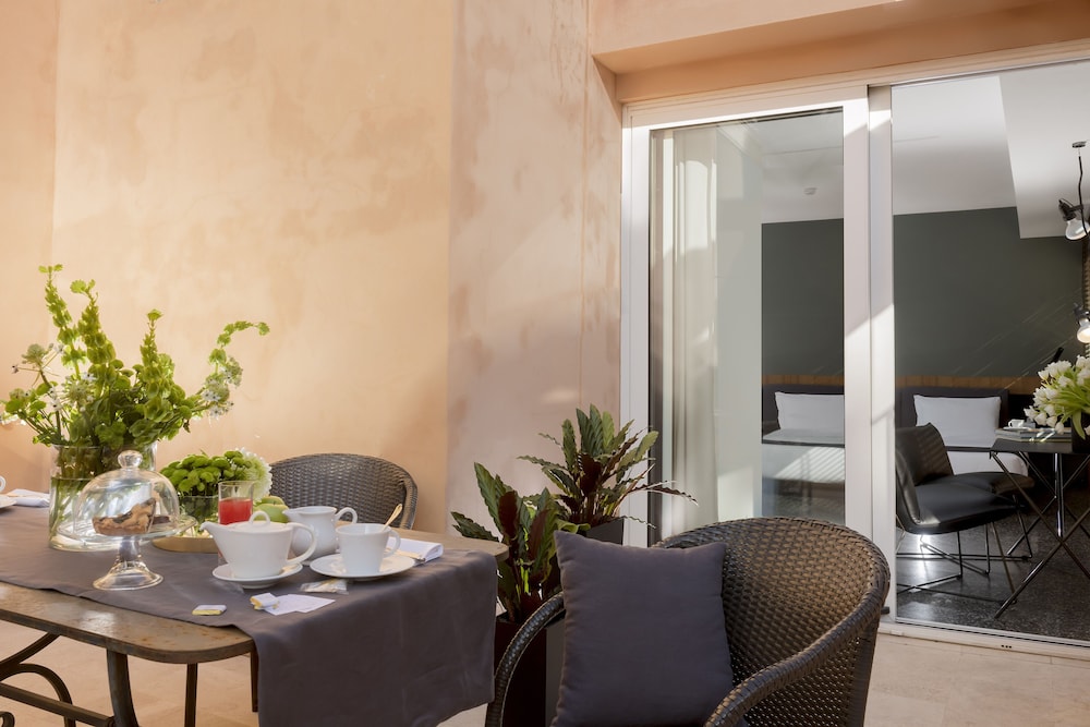 Hotel Royal Bissolati 30/47