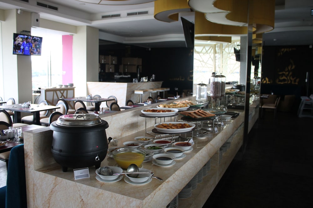 Brits Hotel Puri Indah 31/40
