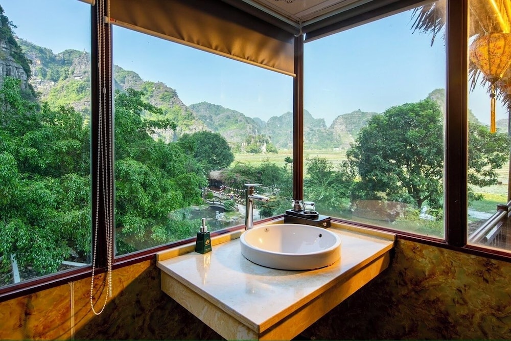 Mua Cave Ecolodge 72/72