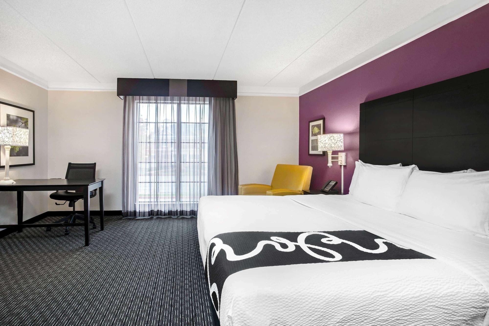 Deluxe, King Bed, Accessible