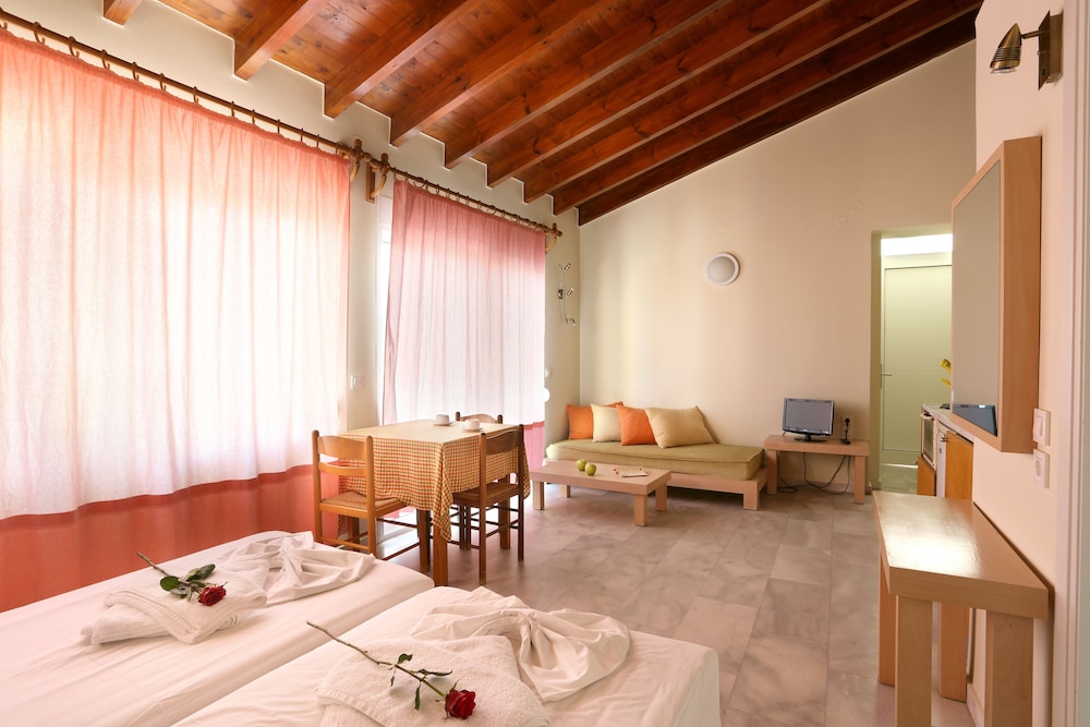 Elmas Dream Apartments And Villas 18/42