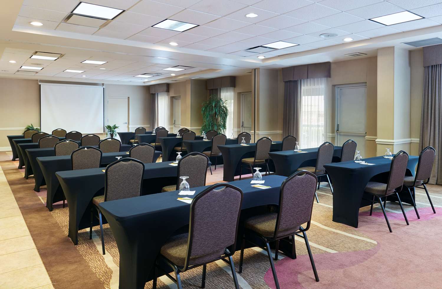 Hilton Garden Inn Charlotte North 39/51