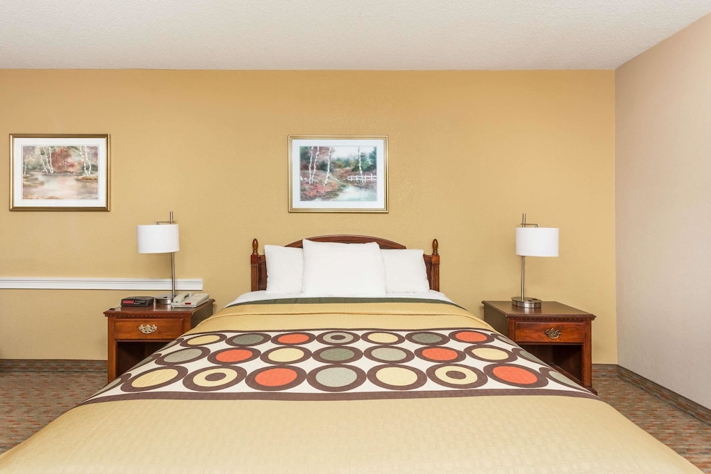 Quality Inn Cornelia GA 21/33