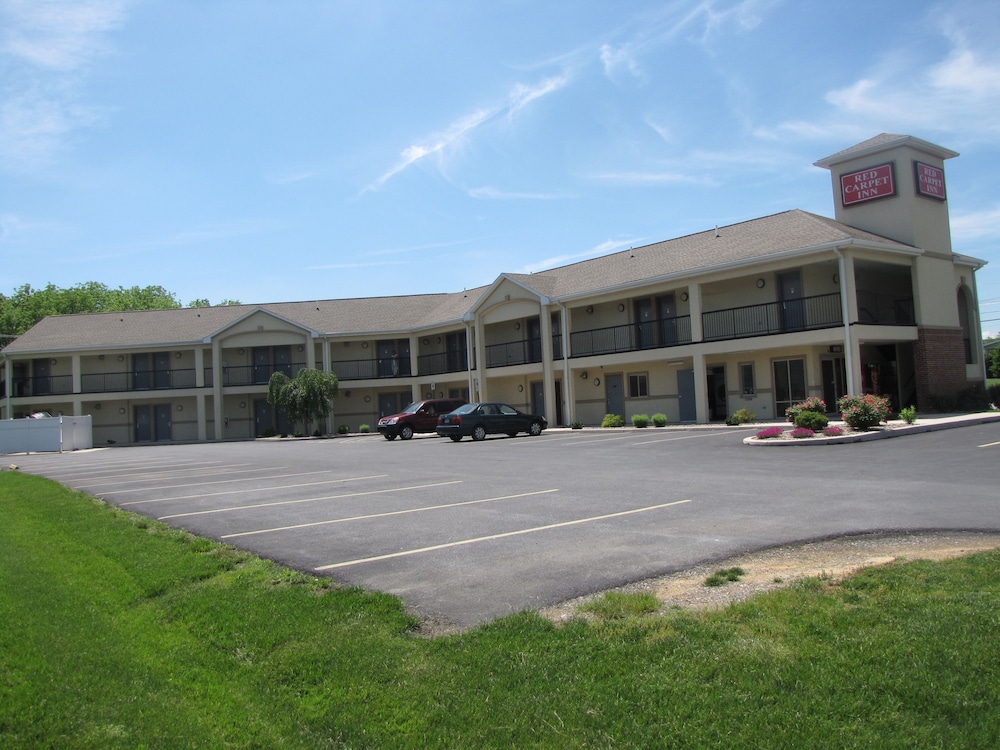 Red Carpet Inn Chambersburg 3/23