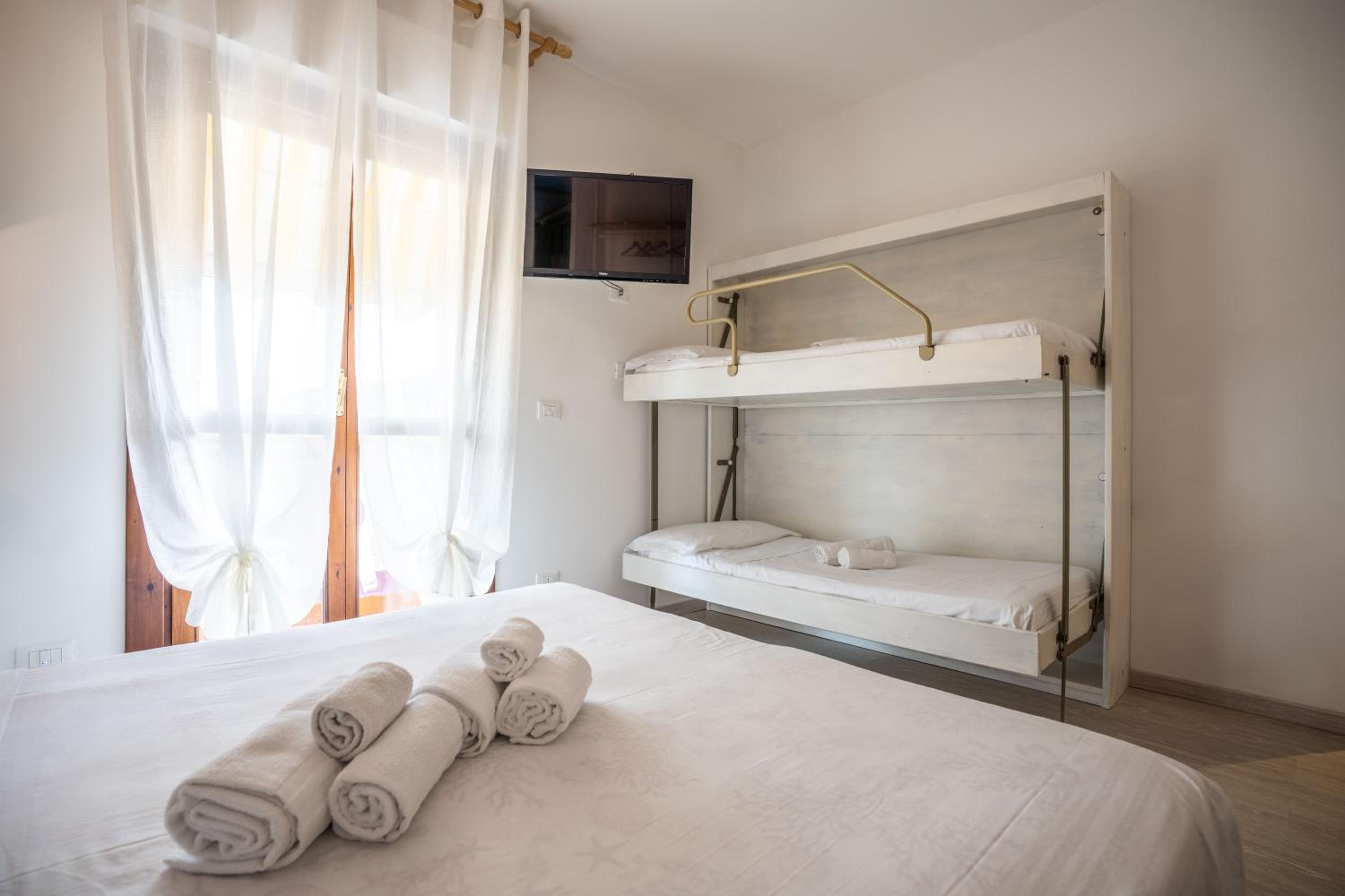 Hotel Germania 25/64