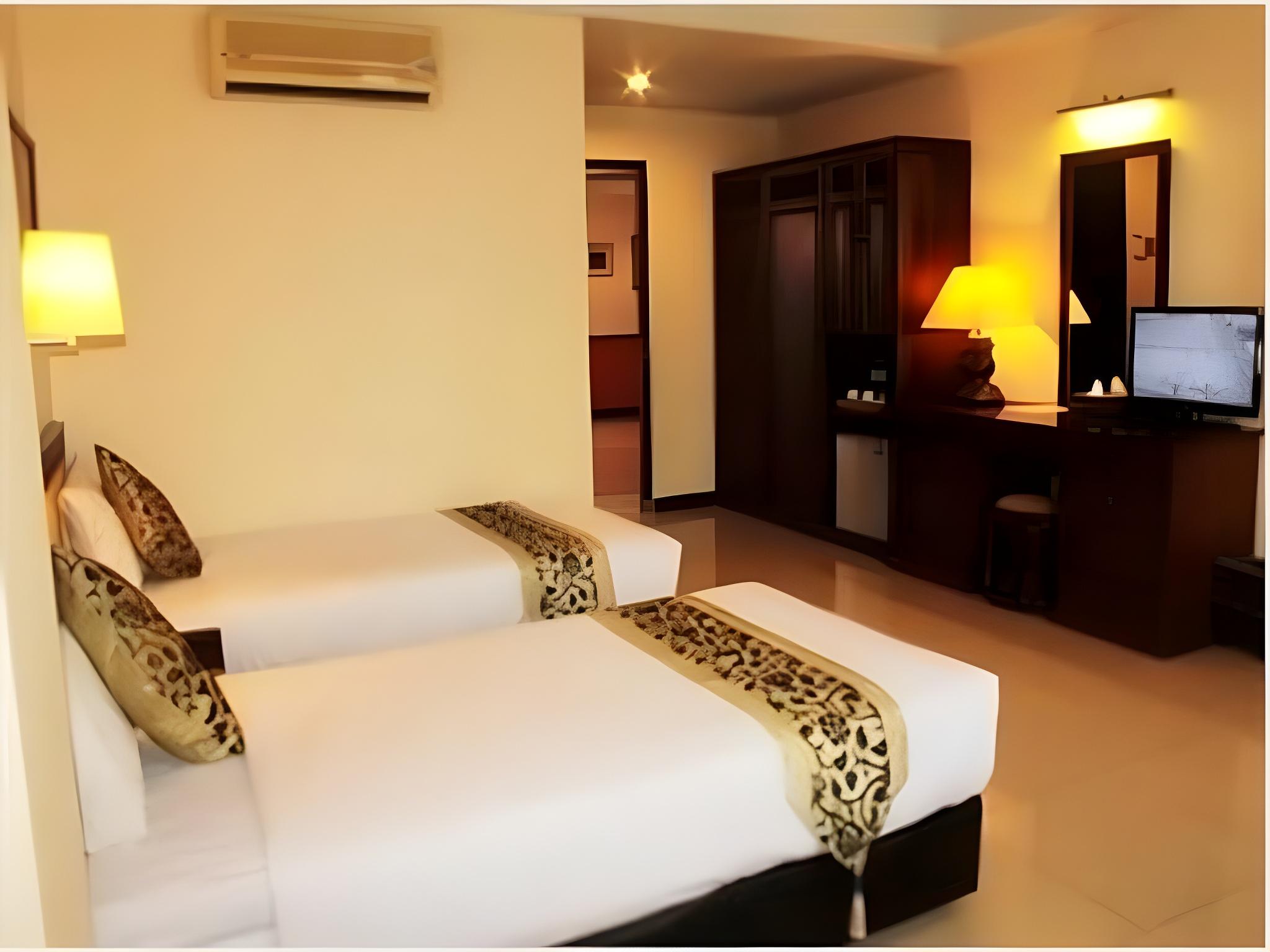 غرفة ديلوكس بسريرين منفصلين، Losari Beach Hotel 2/2
