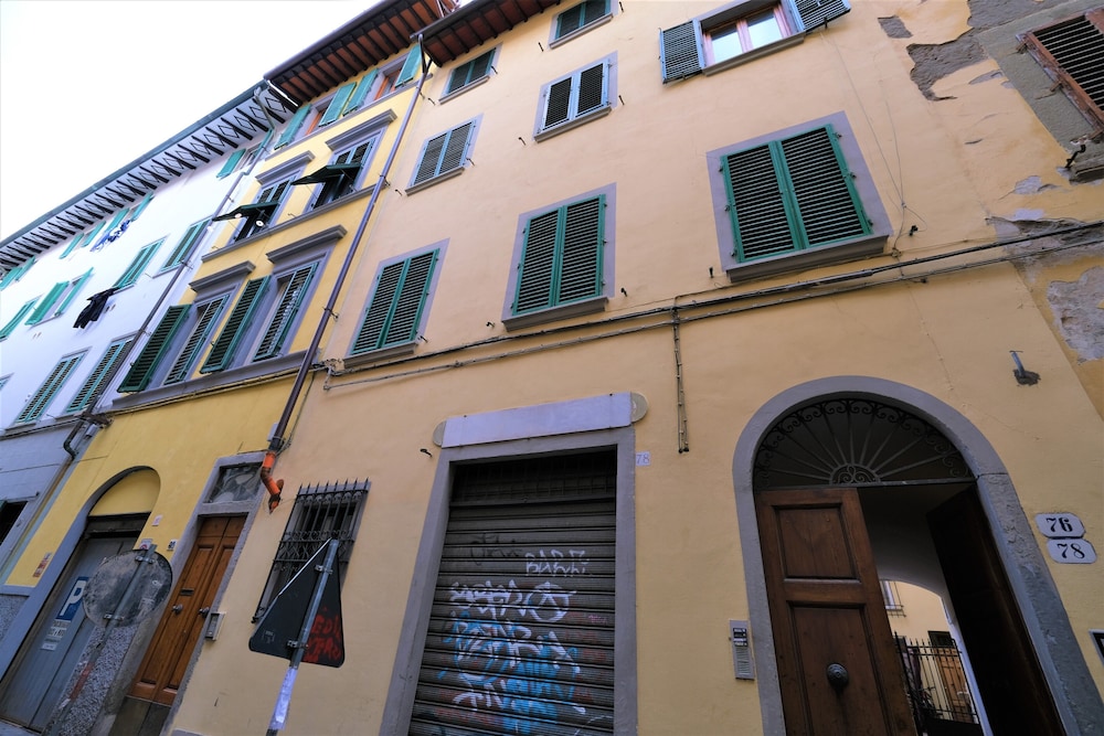 Wine Apartments Florence Sangiovese 1/40