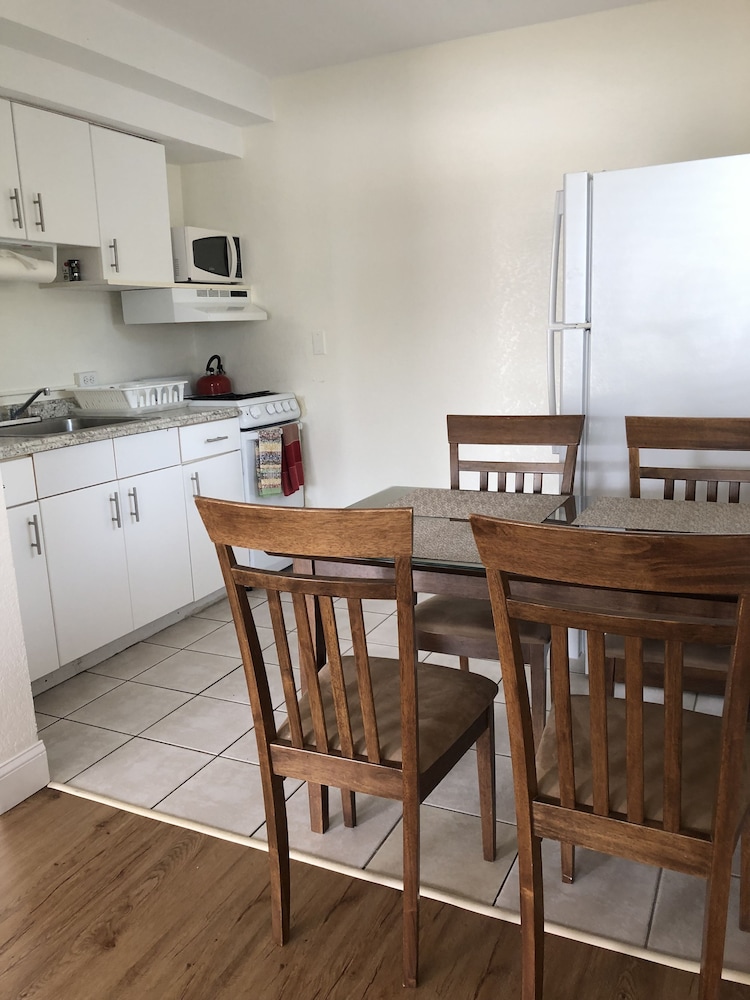 Coral Key Inn 57/71