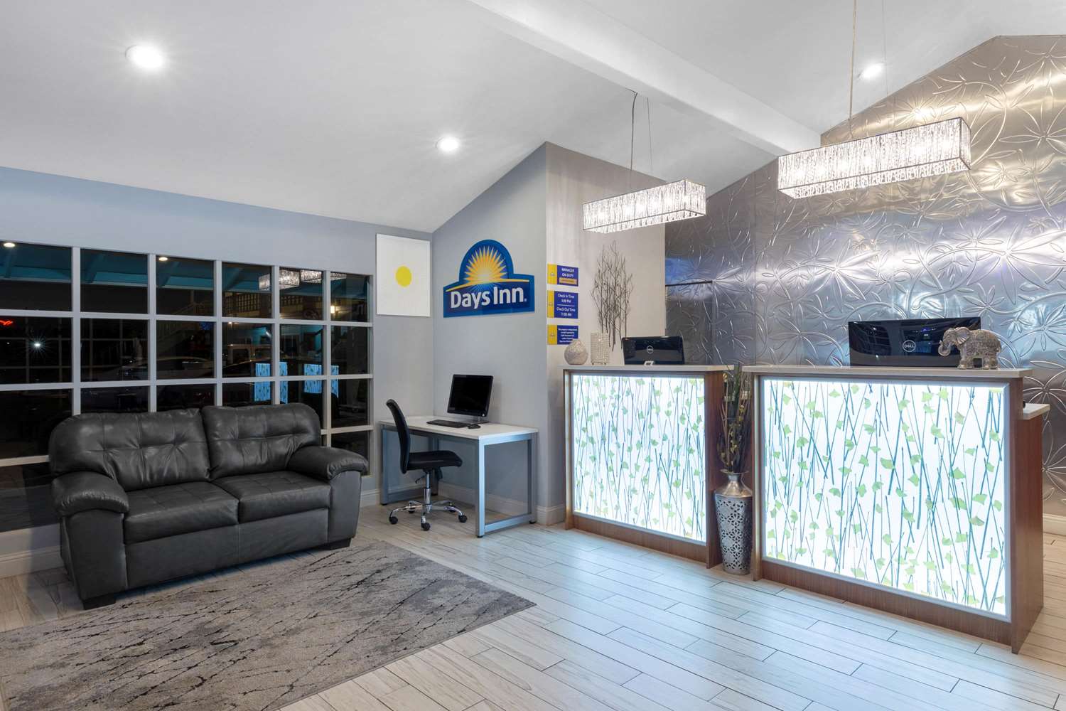 Days Inn By Wyndham Roseburg 5/14