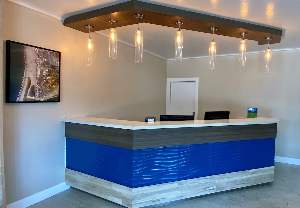 SureStay Hotel by Best Western Santa Cruz 11/54