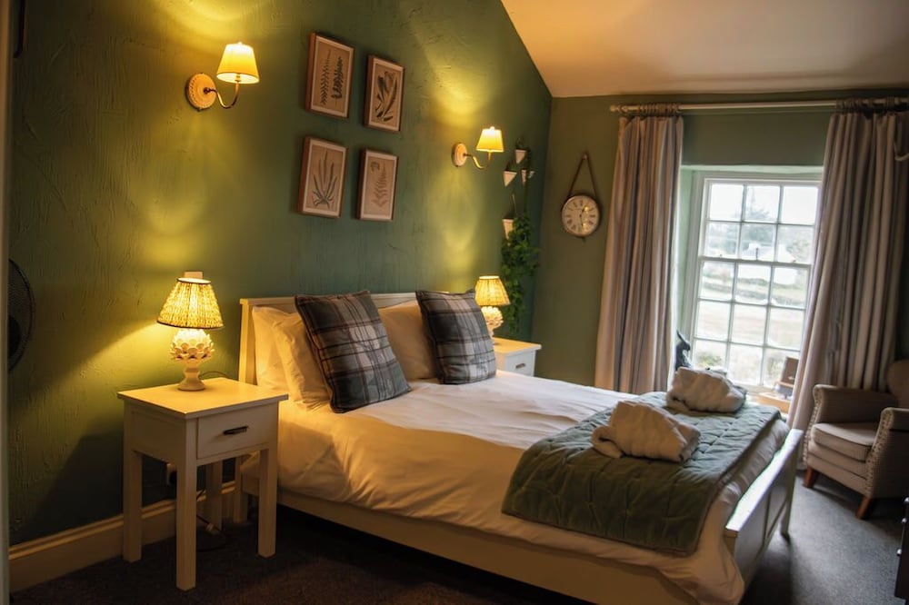 The Brown Horse Inn 15/50