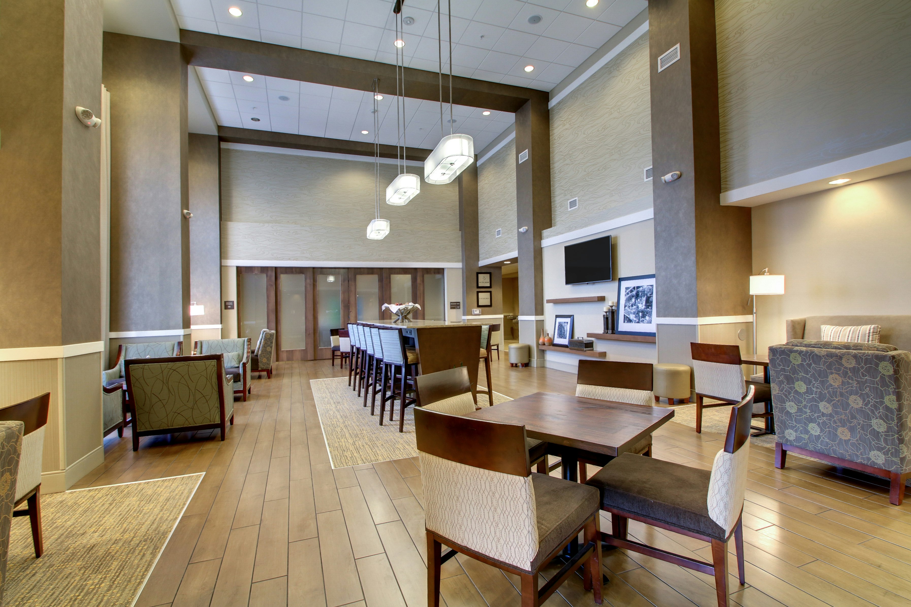 Hampton Inn & Suites Milwaukee West 59/64