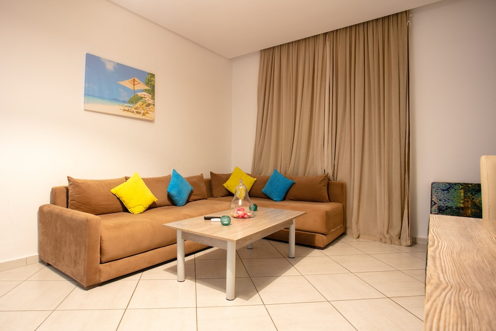 L Escale Appart Hotel 28/67