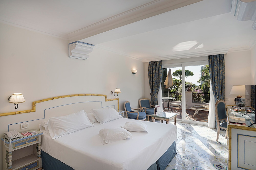 GRAND HOTEL IL MORESCO 17/72