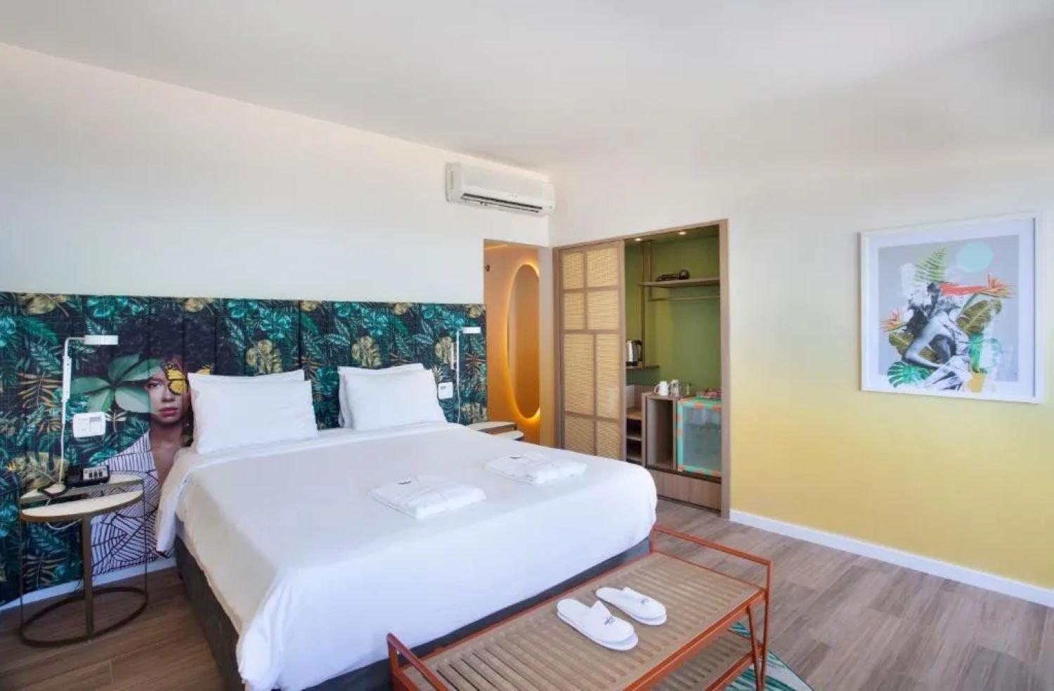 Deluxe, Double Bed, Sea Front