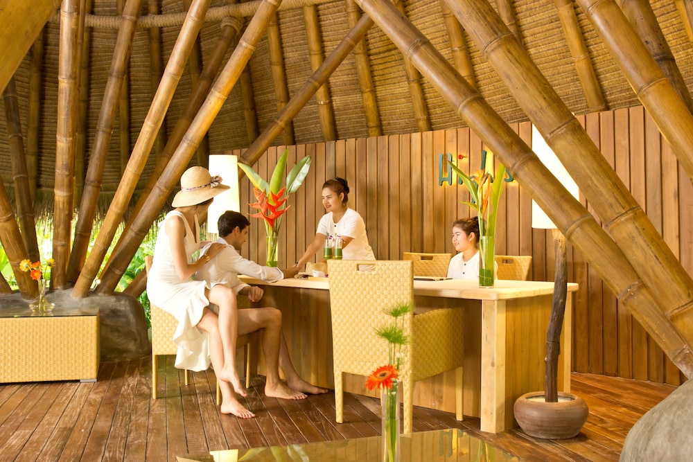 High Season Pool Villa Spa 6/56