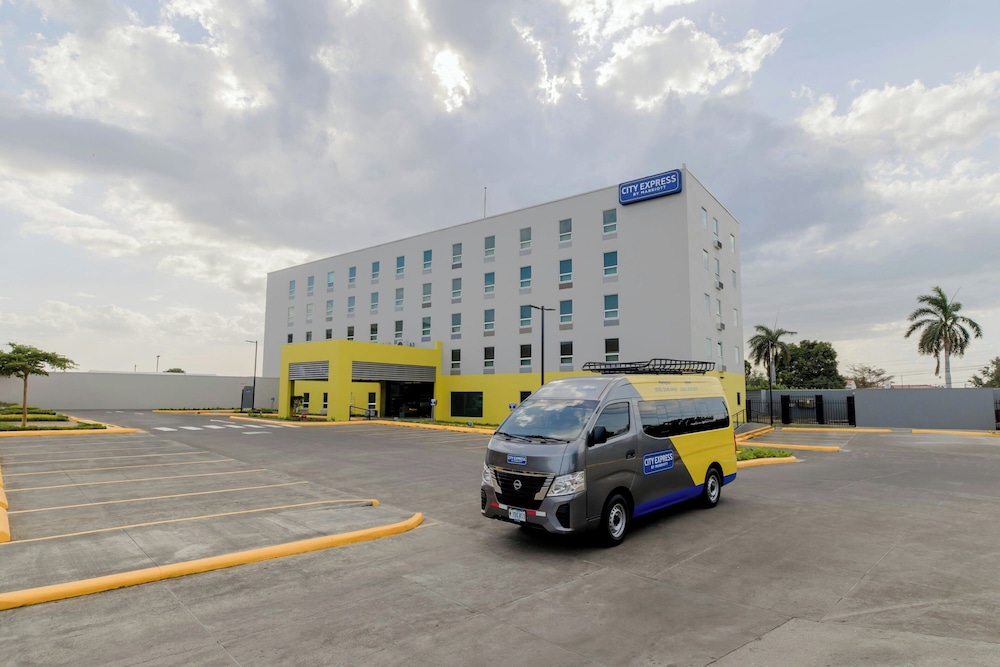 Hotel Hex 67/74