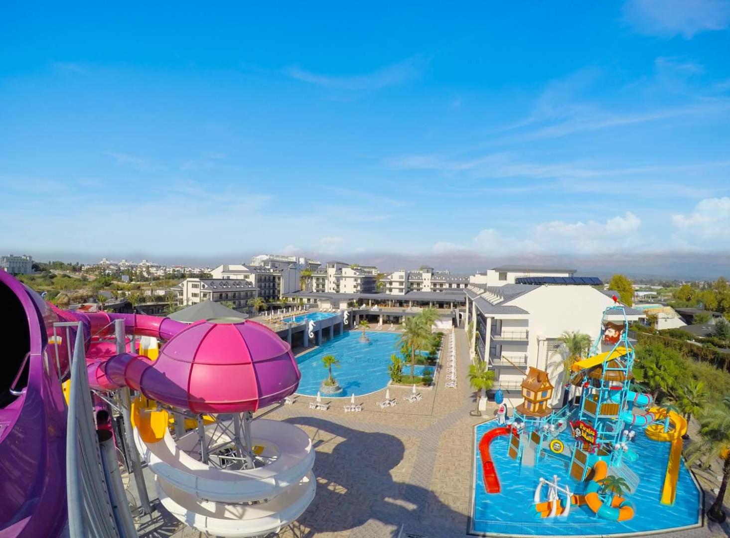 Dream World Palace Hotel 40/44