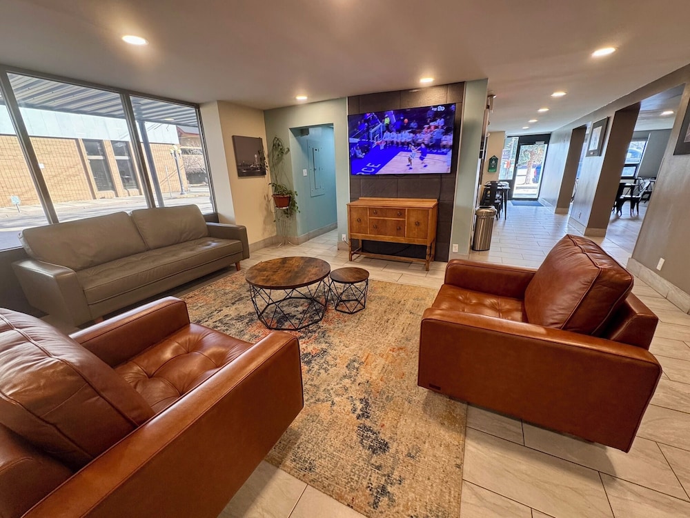Baymont by Wyndham Great Falls City Center 32/60