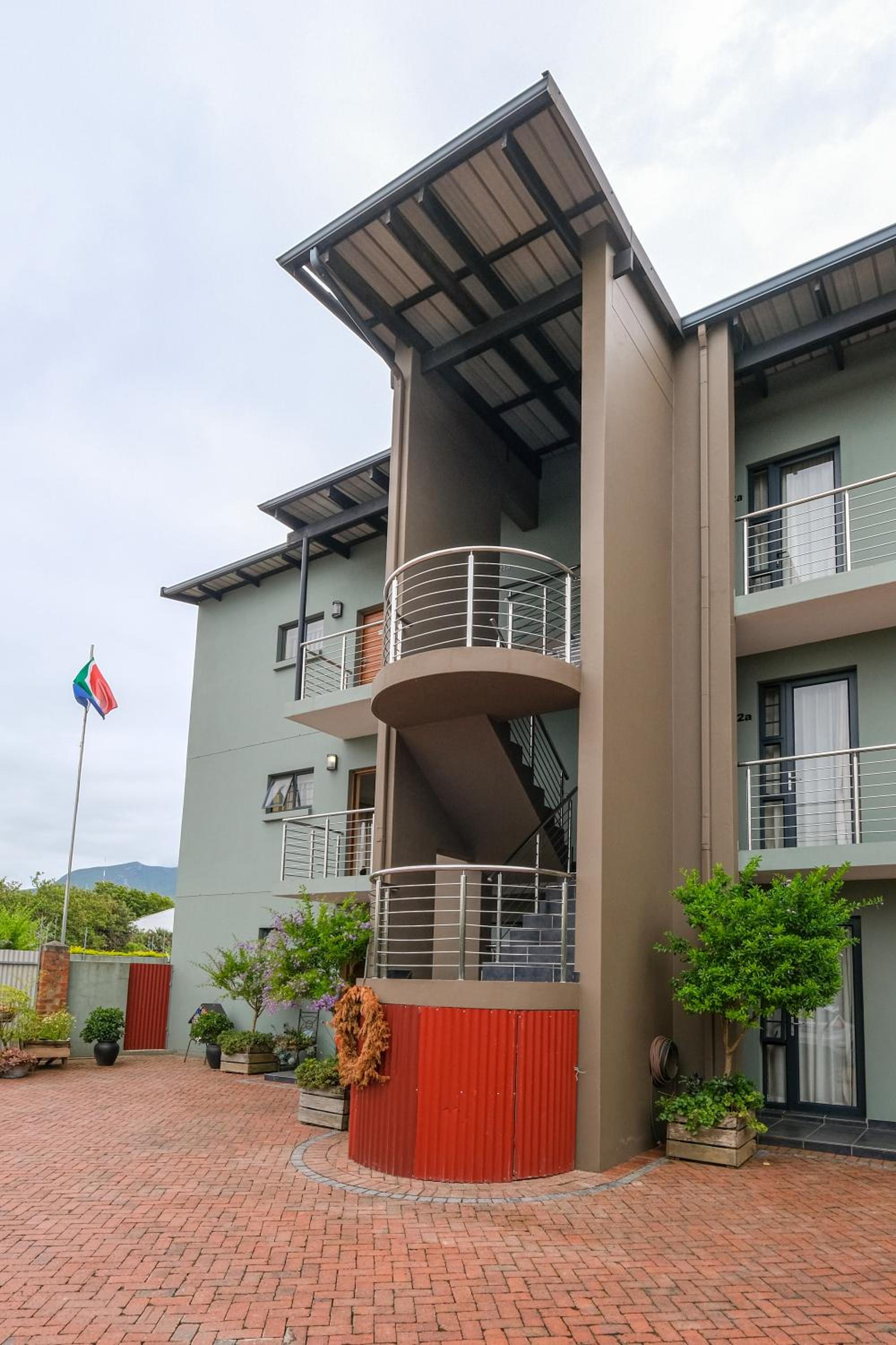 17onWellington Suites 4/51