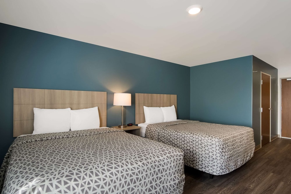SUITE, 2 QUEEN BEDS