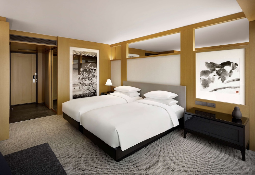 GRAND HYATT SEOUL 12/67