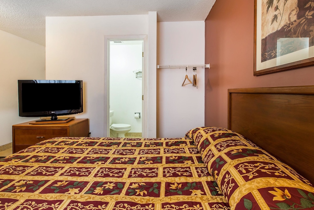 EFFICIENCY, DOUBLE BED, ACCESSIBLE