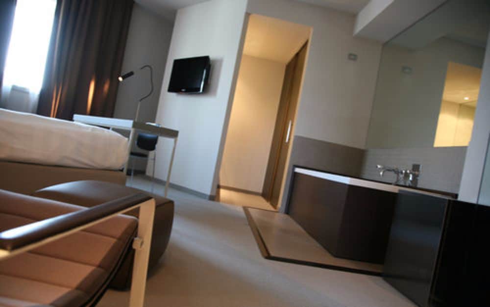 G Hotel Ancona 41/59