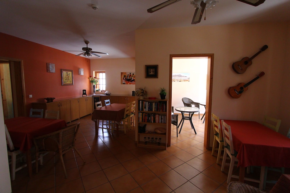 Kiras Boutique Hotel 59/71