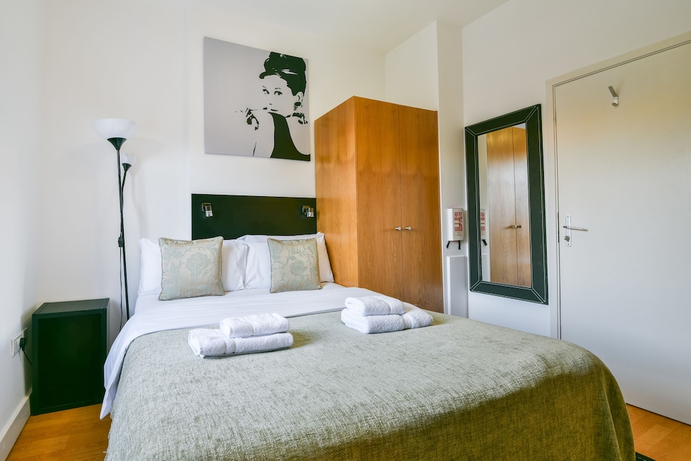 STANDARD, DOUBLE BED