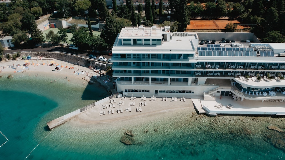 Hotel Amabilis 5/65
