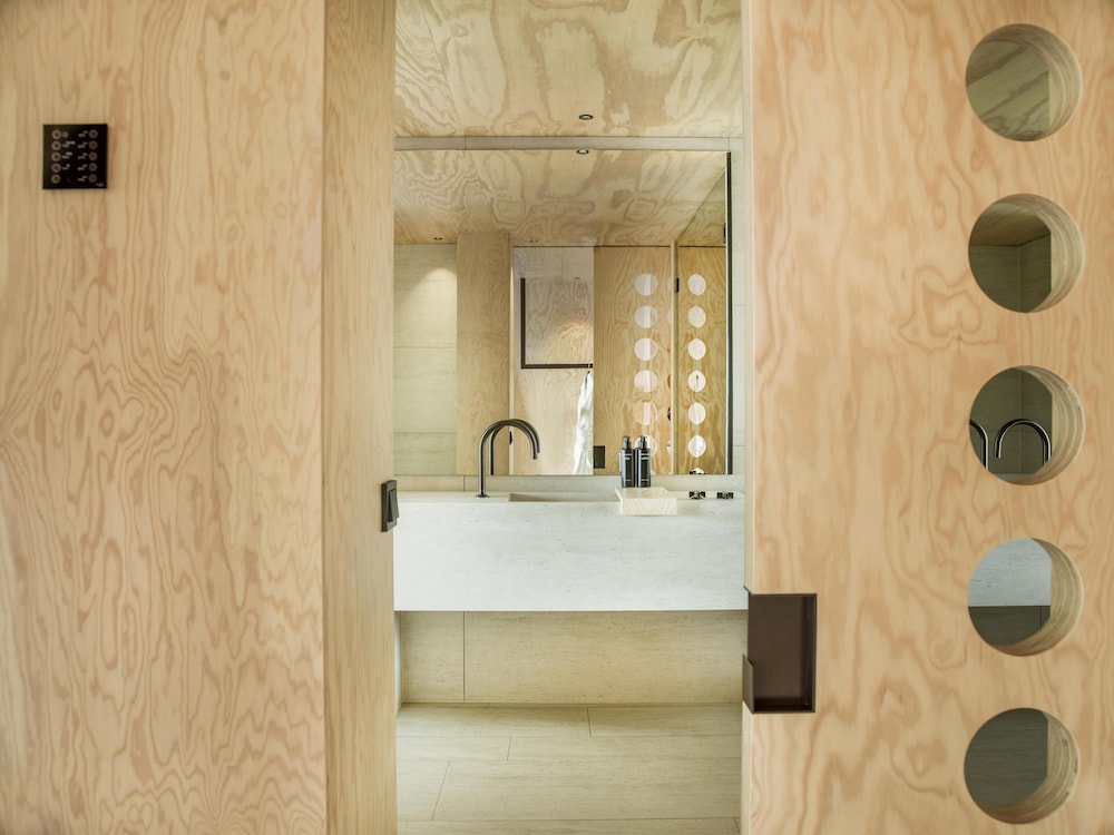 Radisson Collection Hotel, The National Brussels 7/50